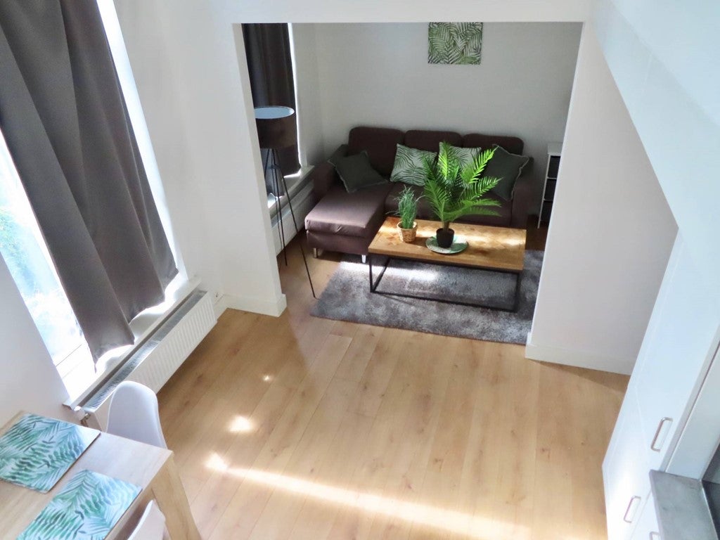 Studio te huur: Westerbaenstraat 116A, 'S-Gravenhage
