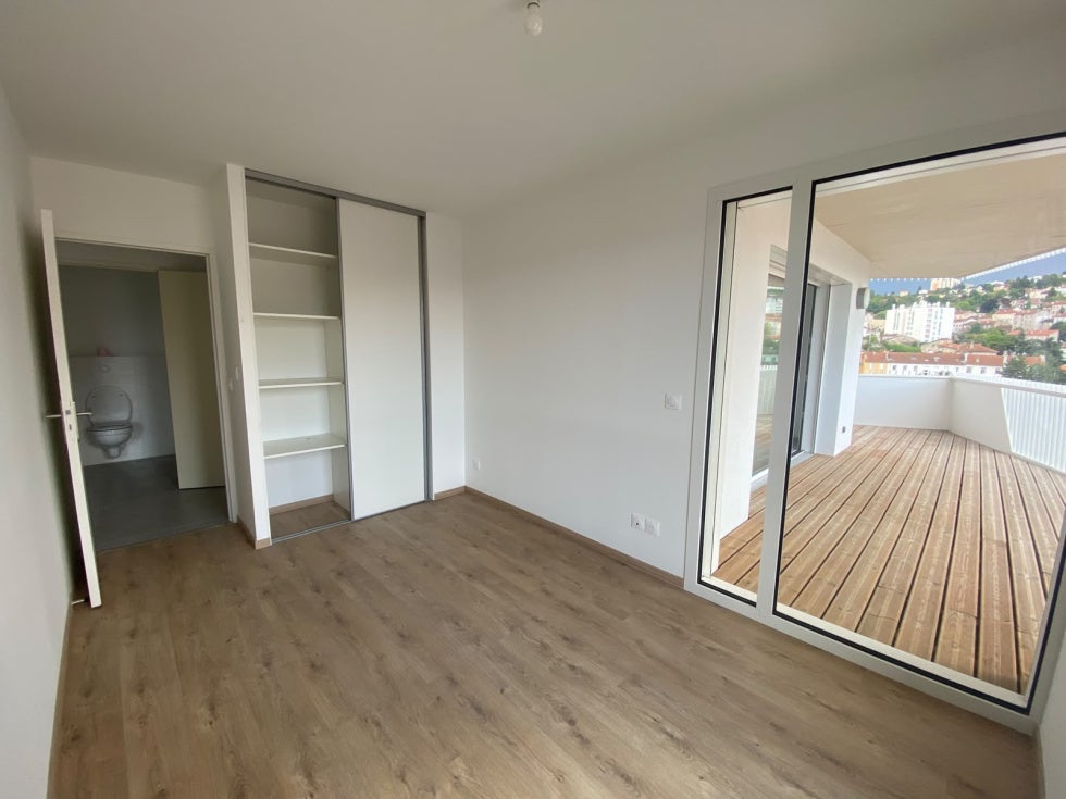 Flat Rue d'Outre Furan in Saint-Étienne