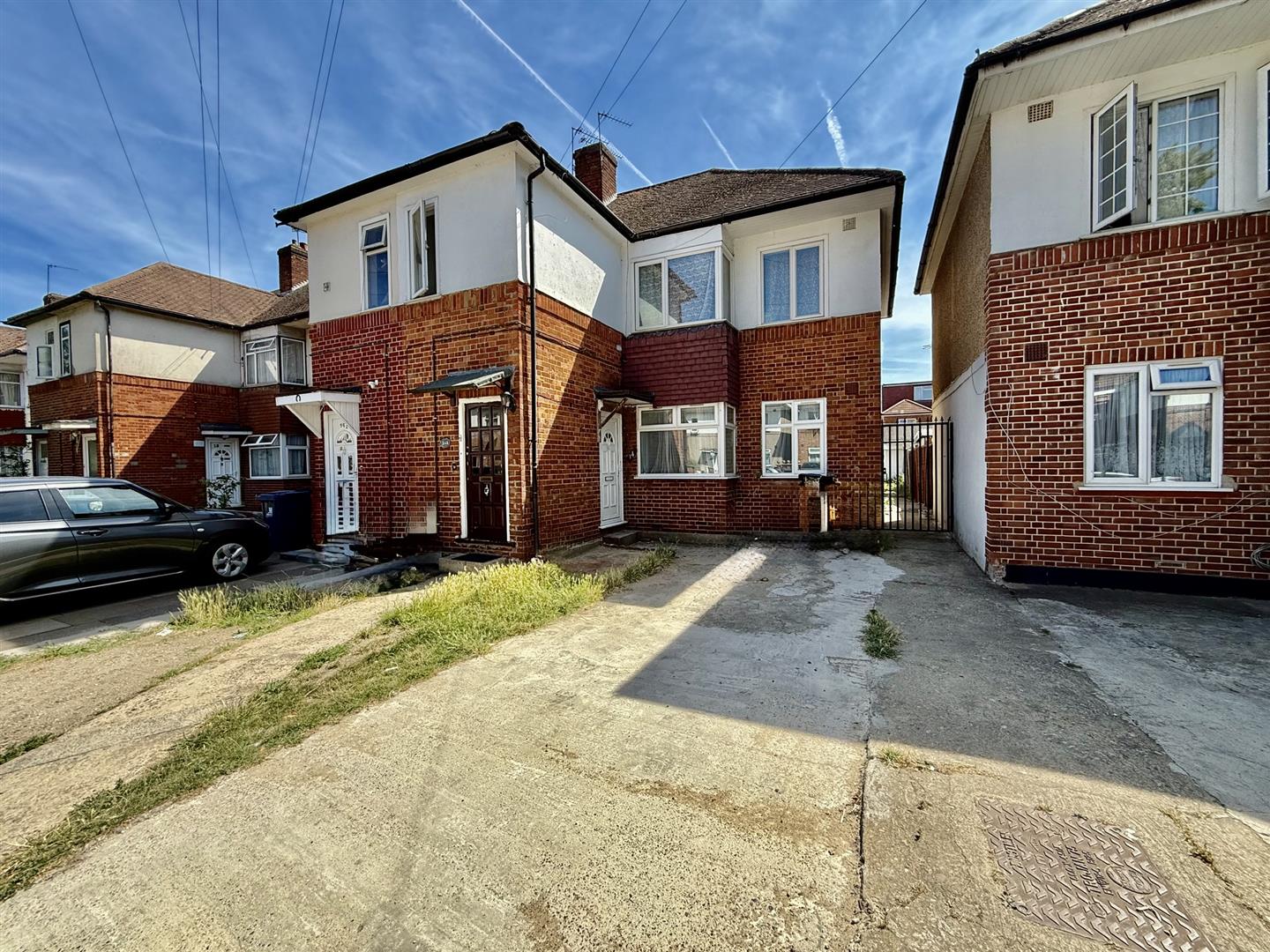 Flat Livingstone Road in Greater London