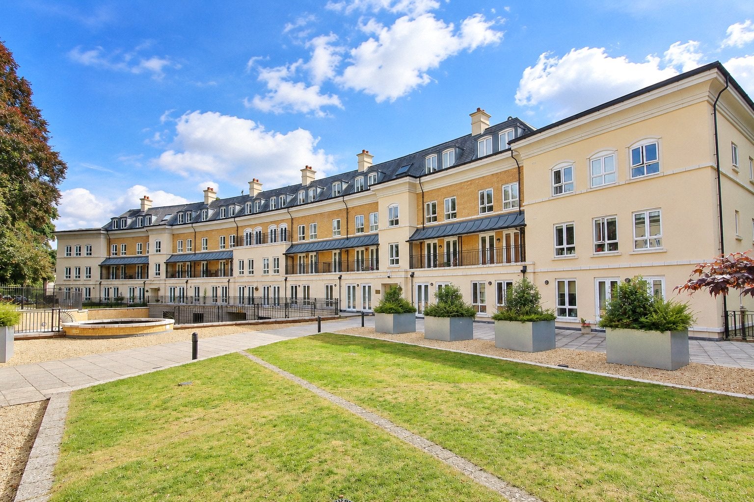 Flat Greenheys Place in Woking