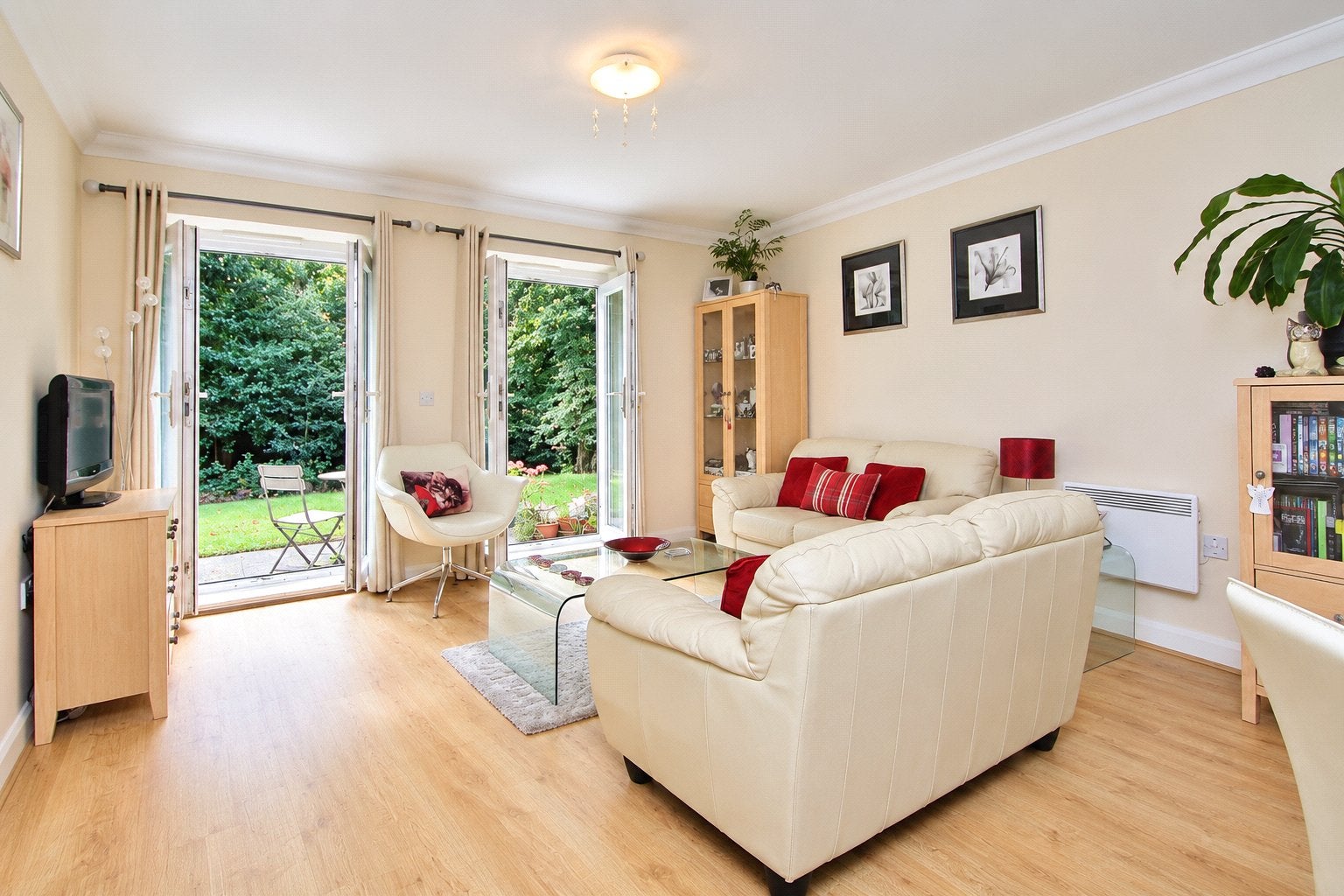 Flat Greenheys Place in Woking