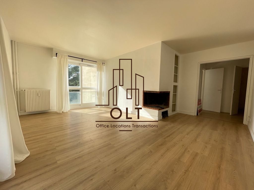 Flat Allée de Bailly in Versailles