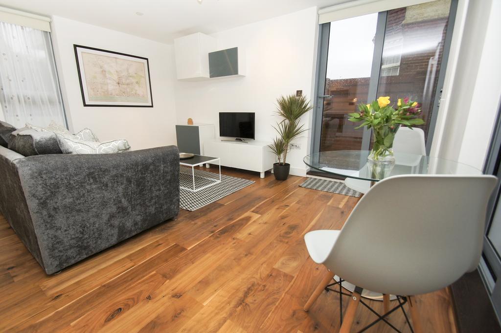 Flat Palmeira Avenue in Hove