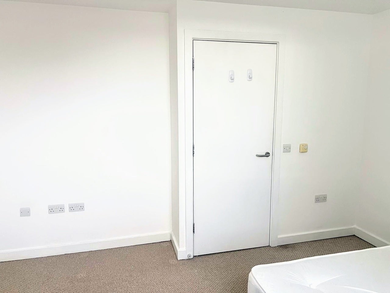 Room Tidemill Way in Greater London