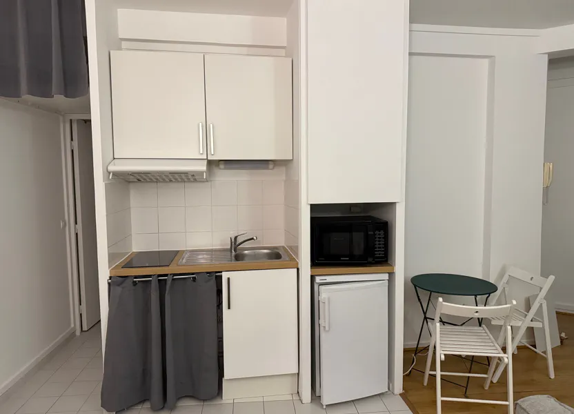 Room Rue de la Vistule in Paris