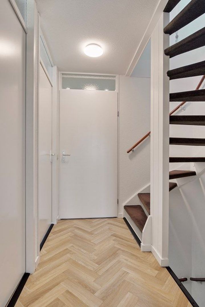 Woonhuis aan de Bokkenburg in Barendrecht (2994 DT)