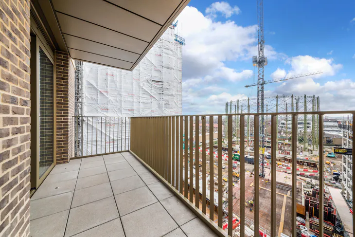Flat Kennington Lane in Greater London