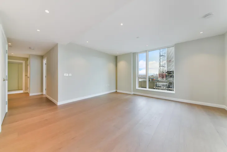 Flat Kennington Lane in Greater London