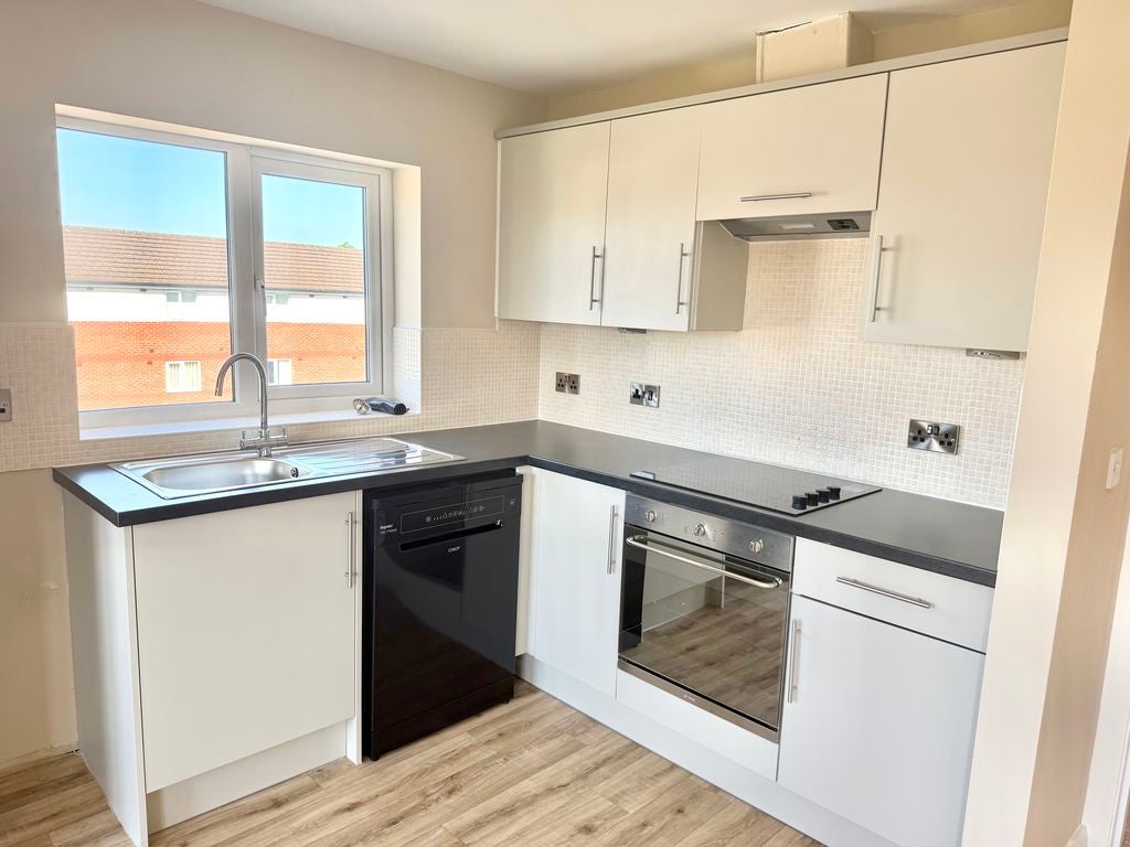 Flat Blackleach Drive in Salford