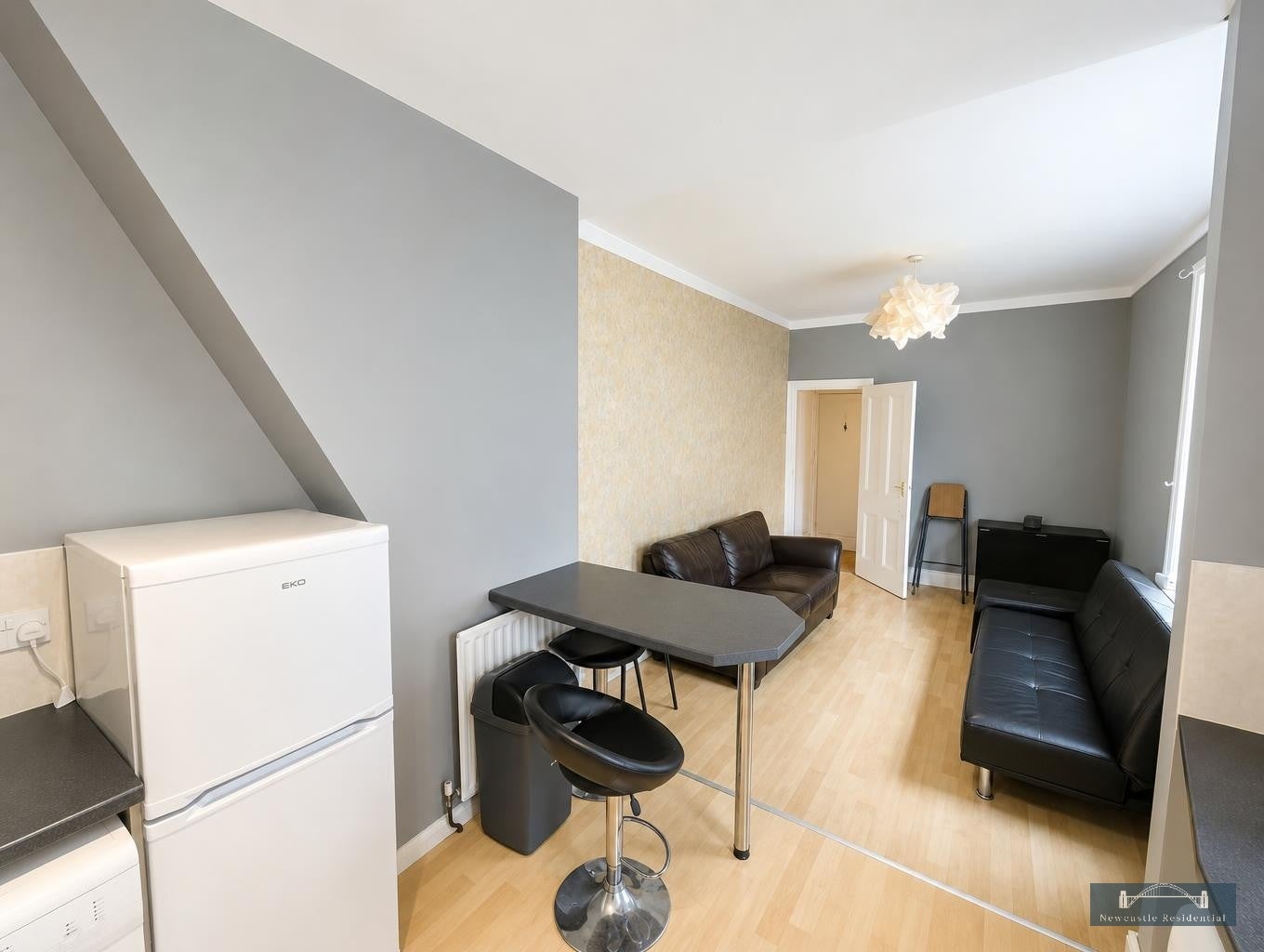 Flat Devonshire Place in Newcastle upon Tyne