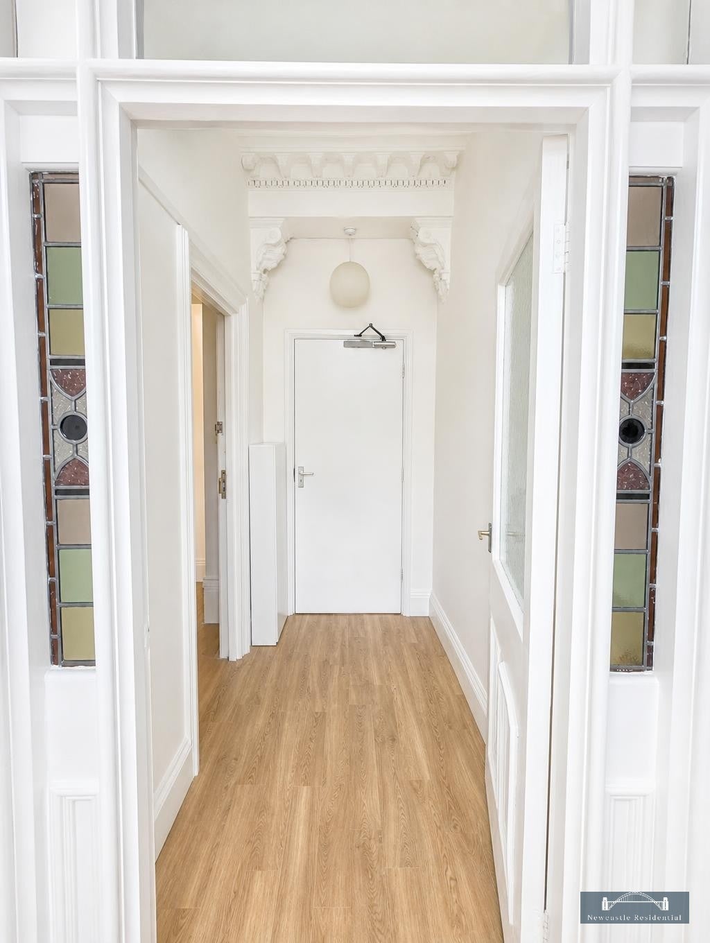Flat Devonshire Place in Newcastle upon Tyne