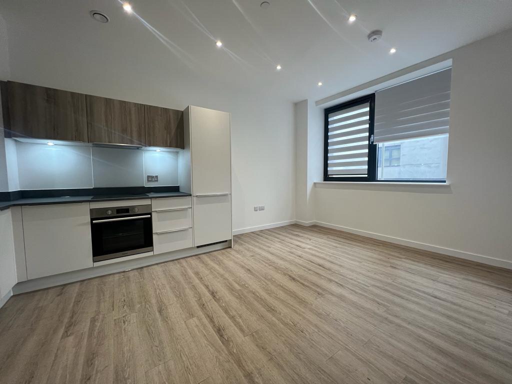 Flat Alençon Link in Basingstoke and Deane