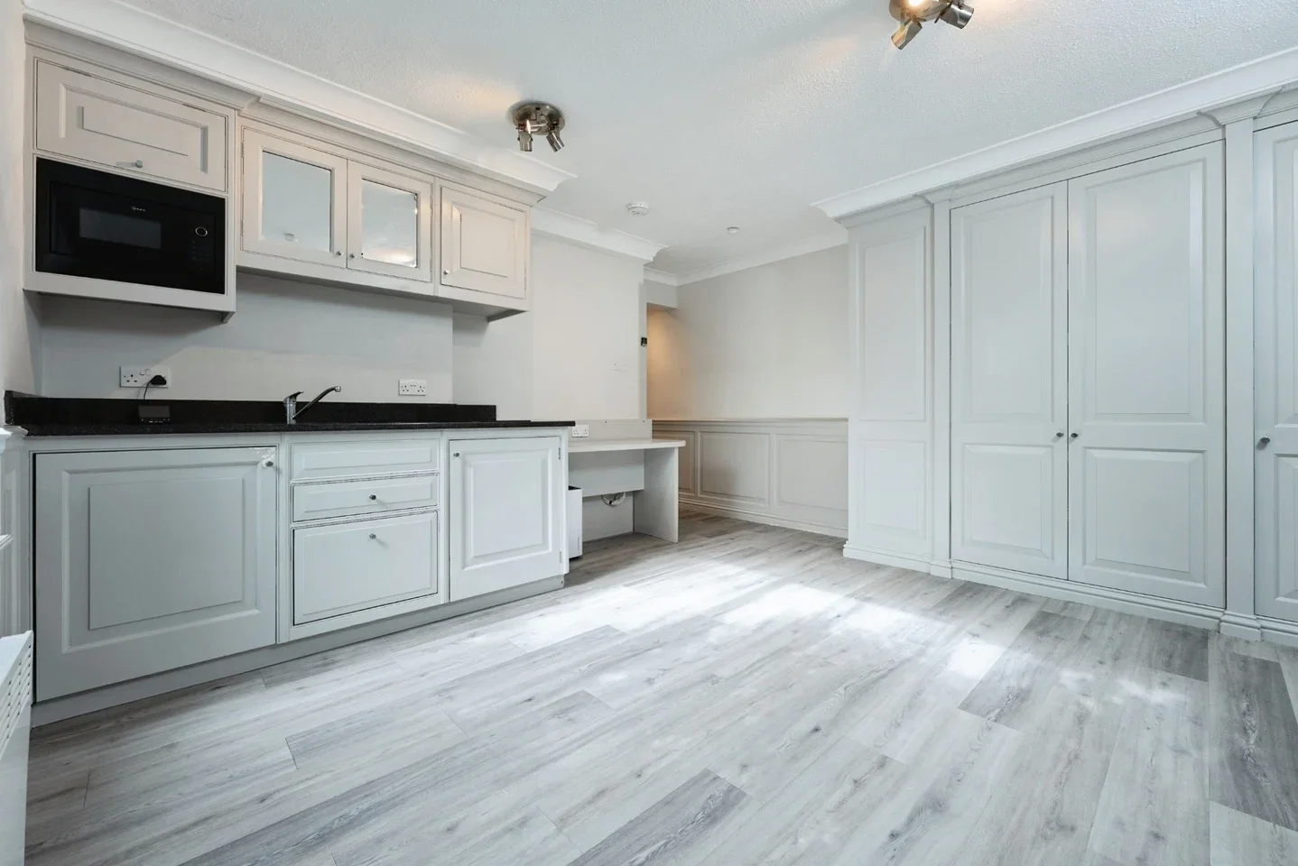 Flat Homefield Park in Greater London
