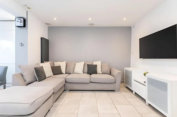 Flat East Parade in York