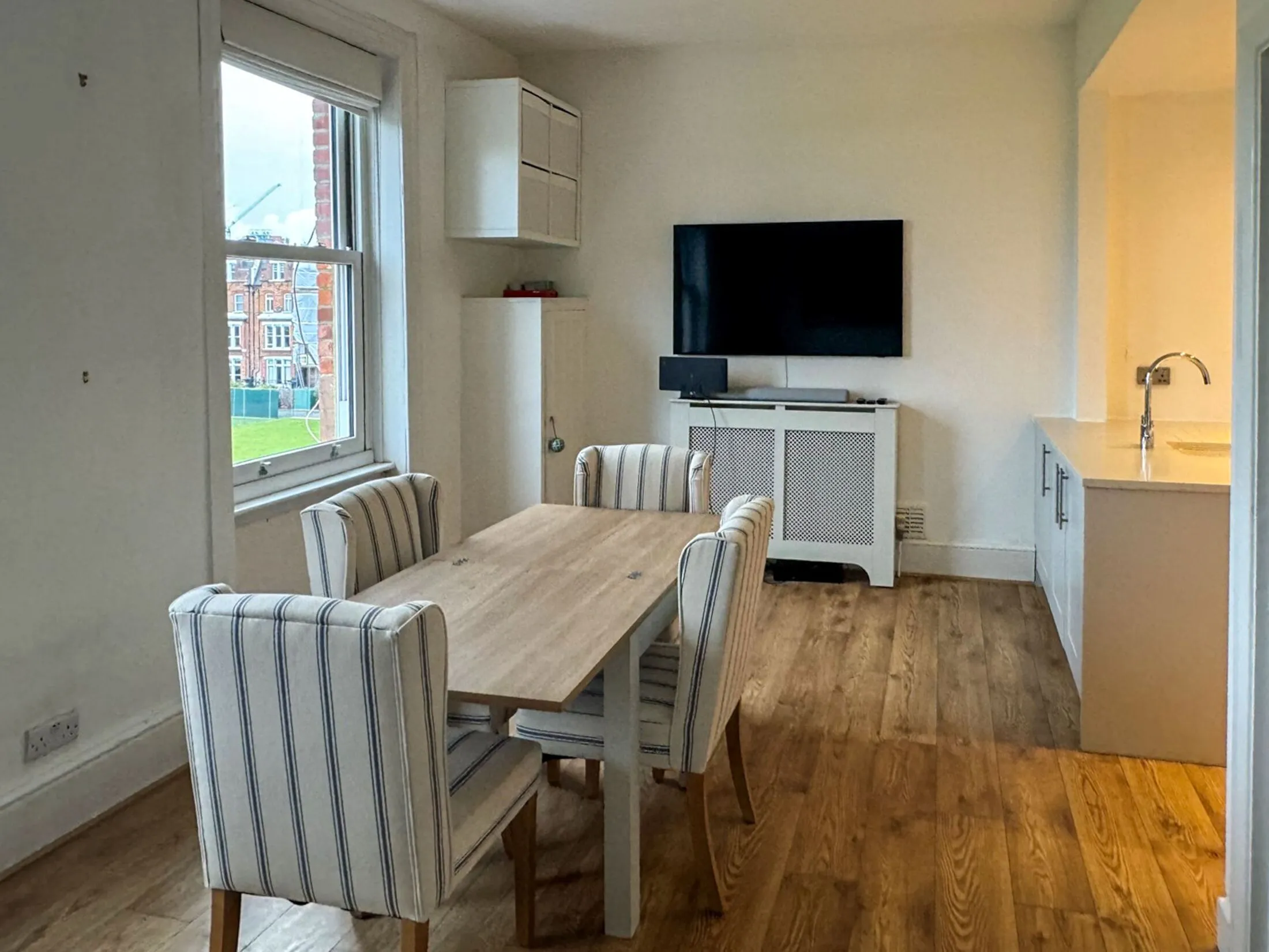 Flat Palliser Road in Greater London