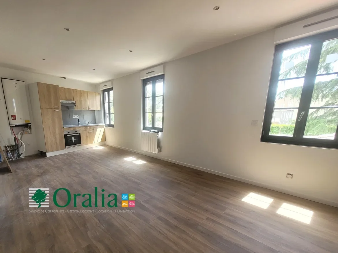 Flat Cours Jean Jaurès in Lesparre-Médoc
