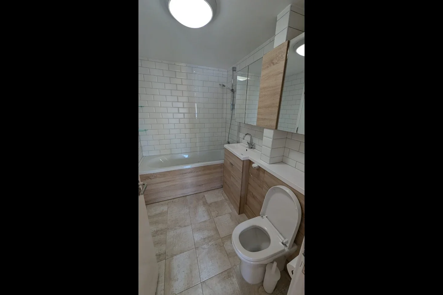 Flat Premiere Place in Greater London