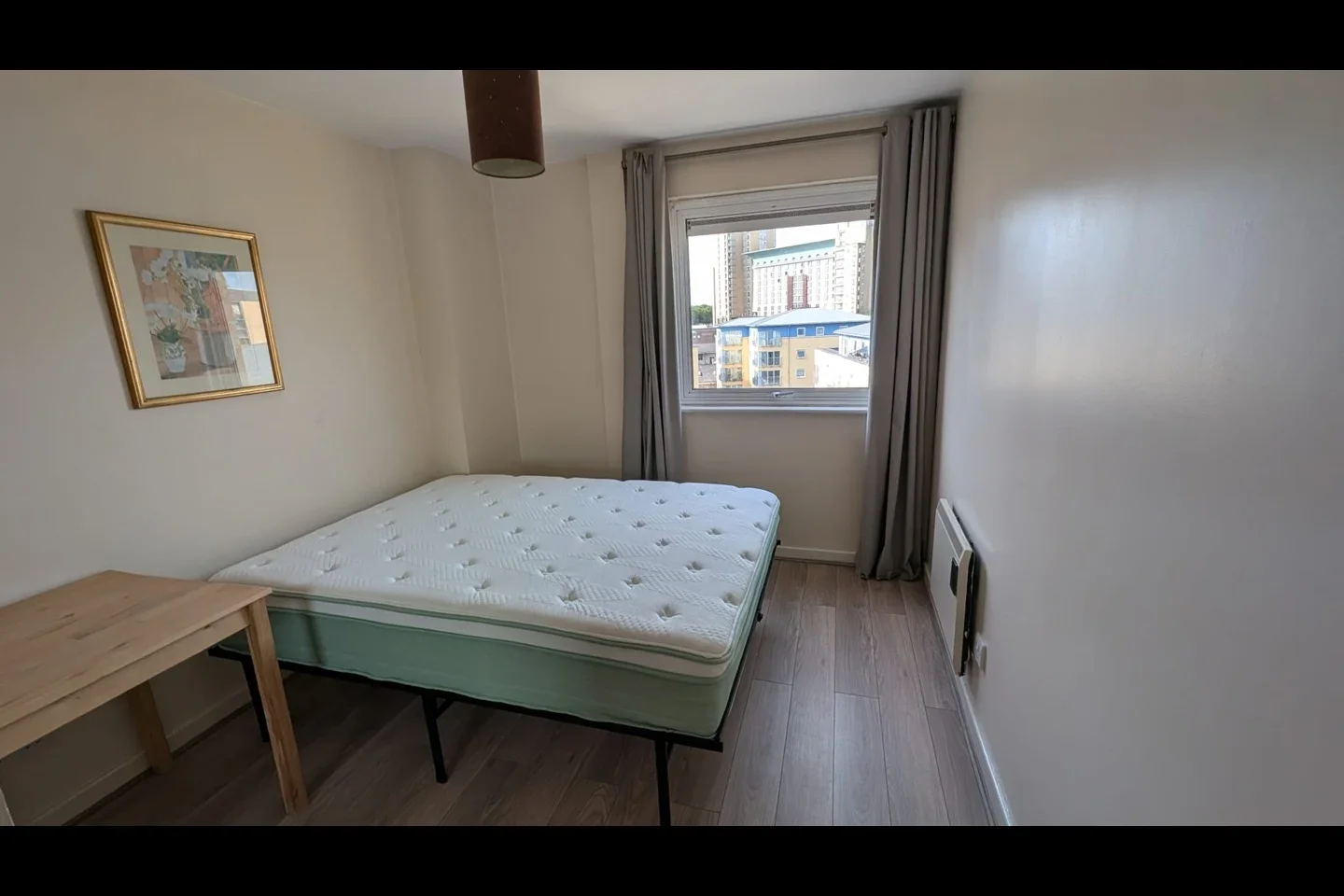 Flat Premiere Place in Greater London