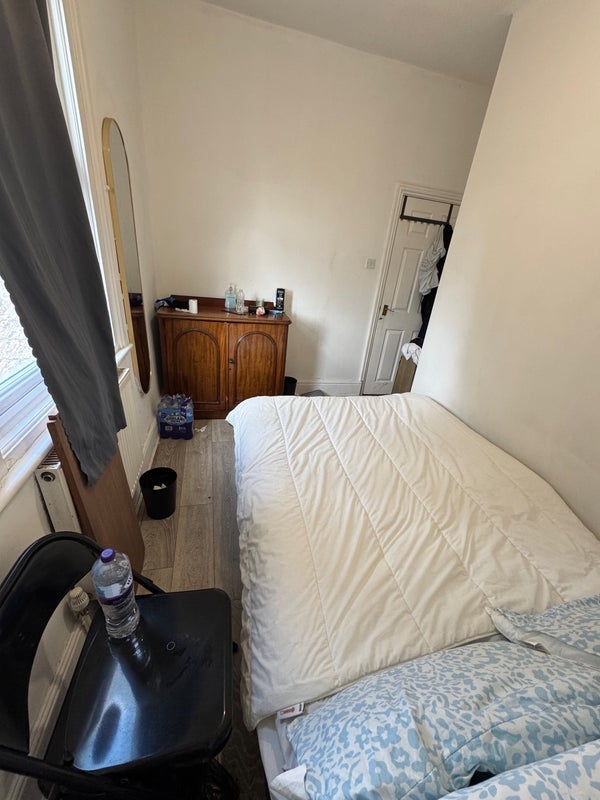 Room Herbert Road in Greater London