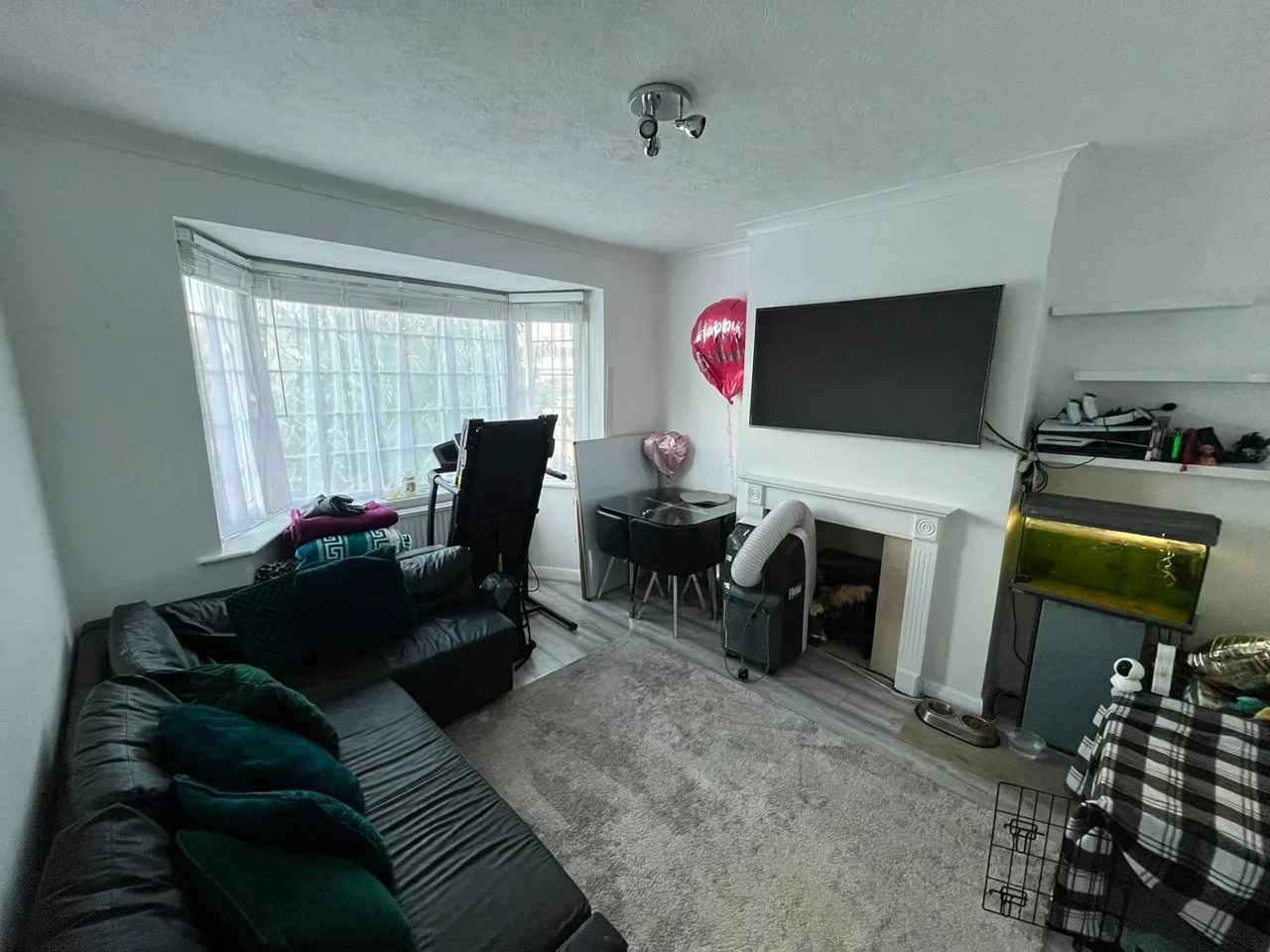 Flat Bridge Close in Greater London