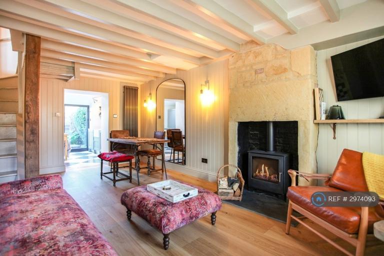 House Draycott Road in Cotswold District
