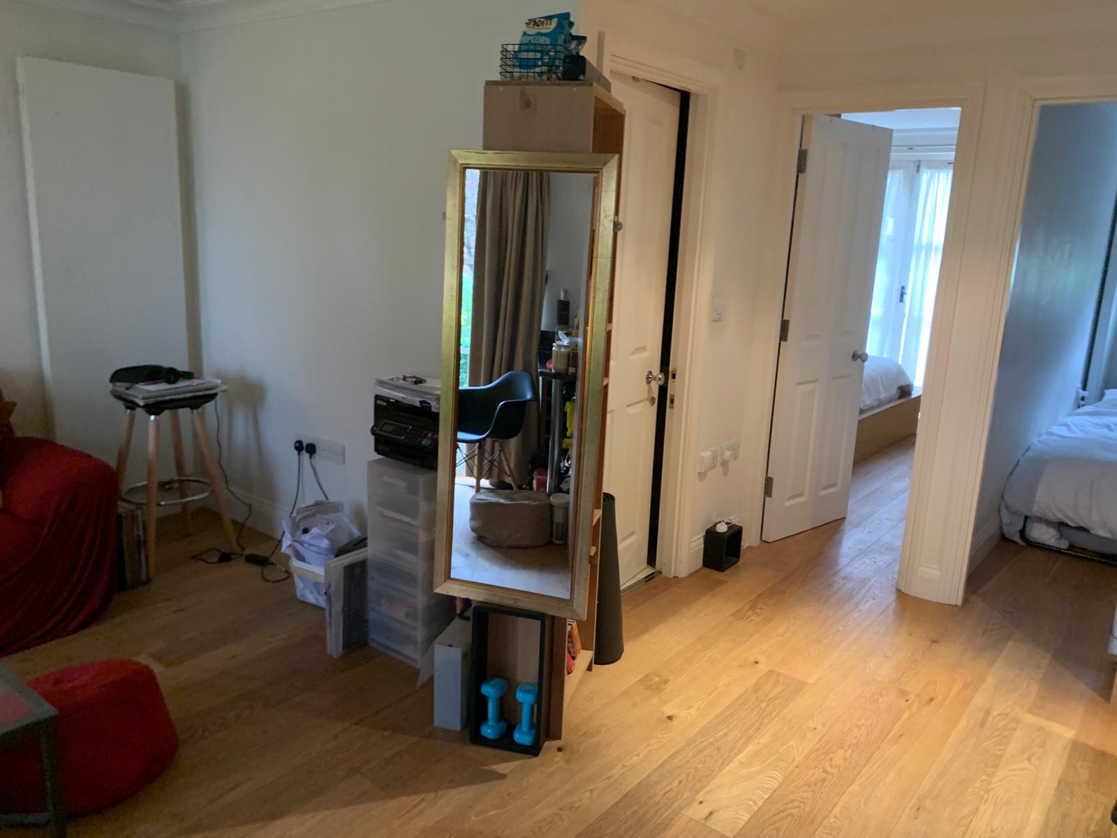 Flat Brompton Park Crescent in Greater London