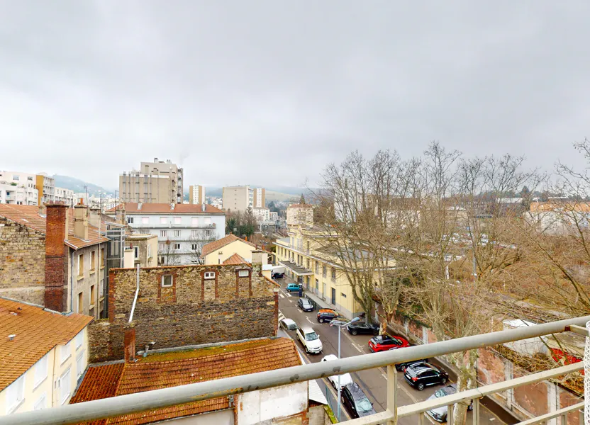 Flat Rue du Mont in Saint-Étienne