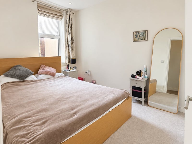 Flat Herbert Road in Greater London