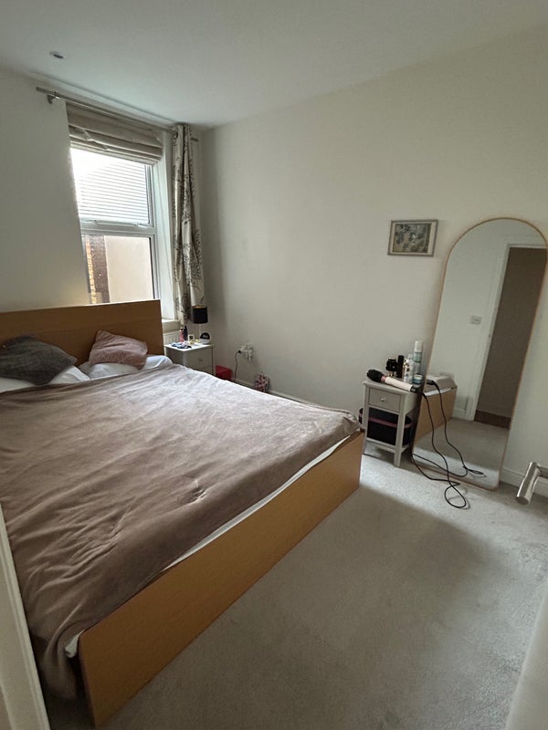 Flat Herbert Road in Greater London