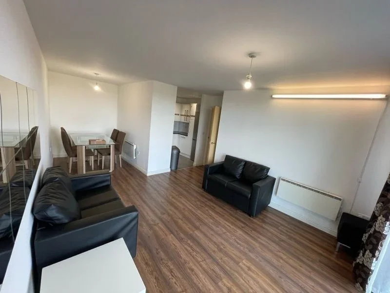 Flat Prince Regent Road in Greater London