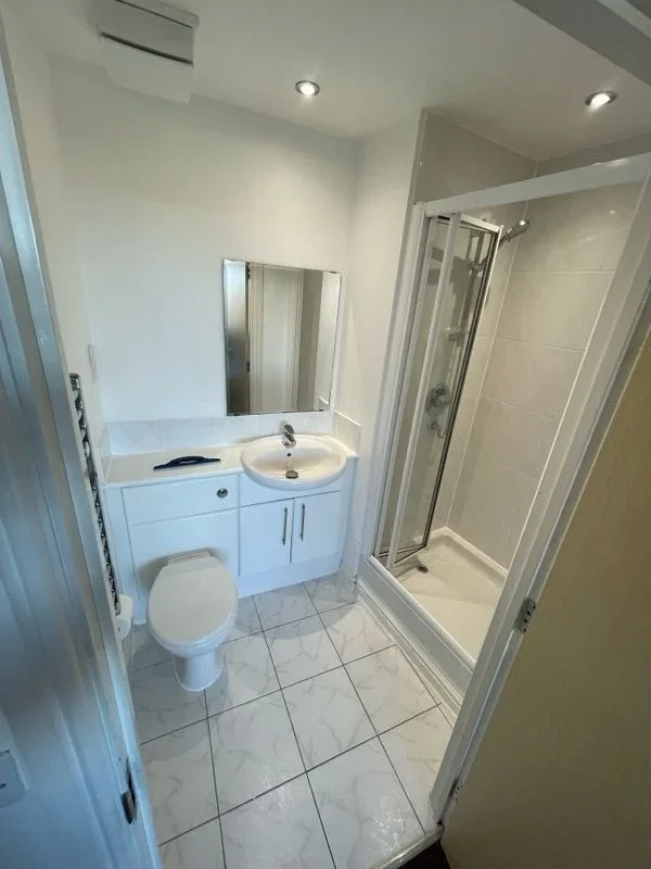 Flat Prince Regent Road in Greater London