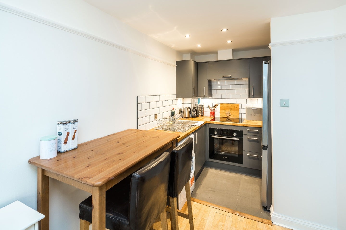 Flat Cleveland Grove in Greater London