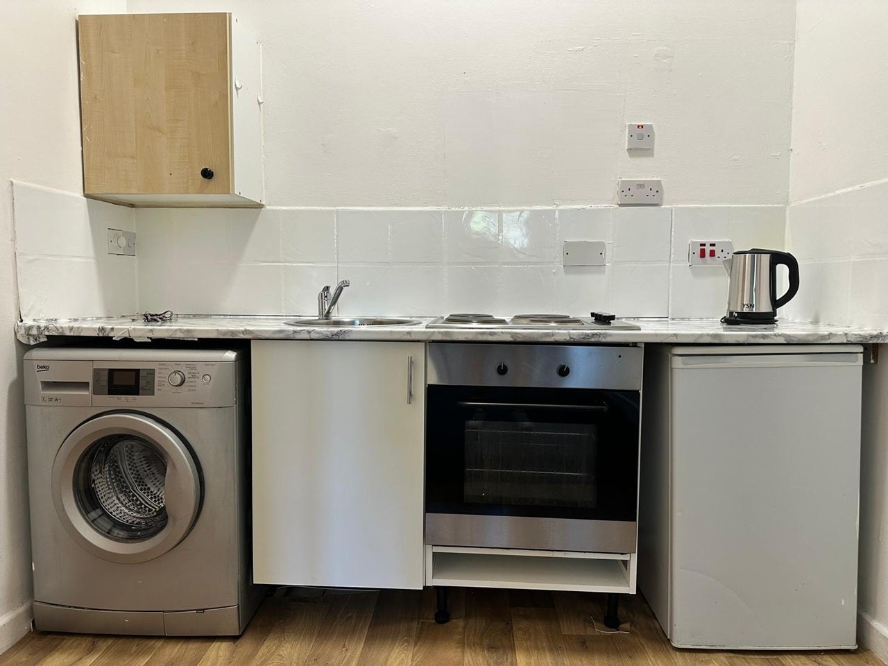Flat Pinfold Street in Darlaston