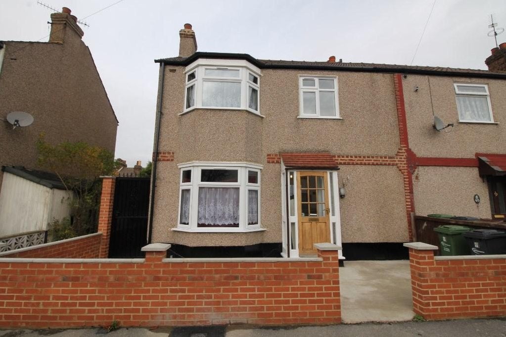 House Heath Road in Greater London