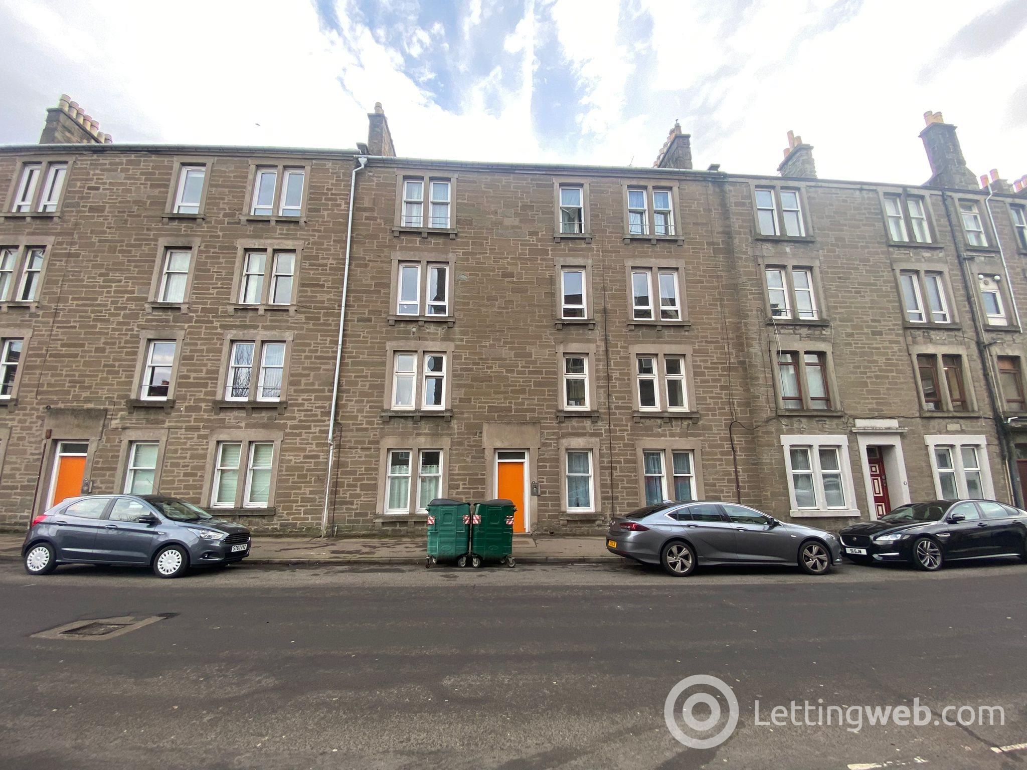 Flat Cardean Street in Dundee