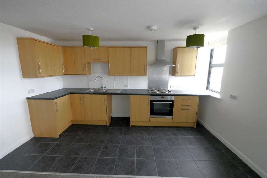 Flat Brighton Road in Worthing