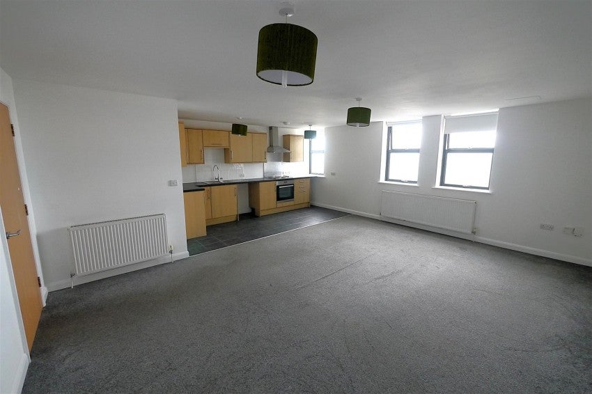 Flat Brighton Road in Worthing