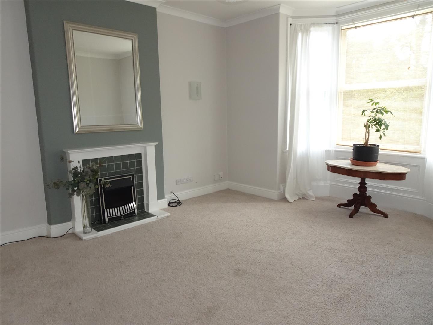 Flat Welholme Road in Grimsby