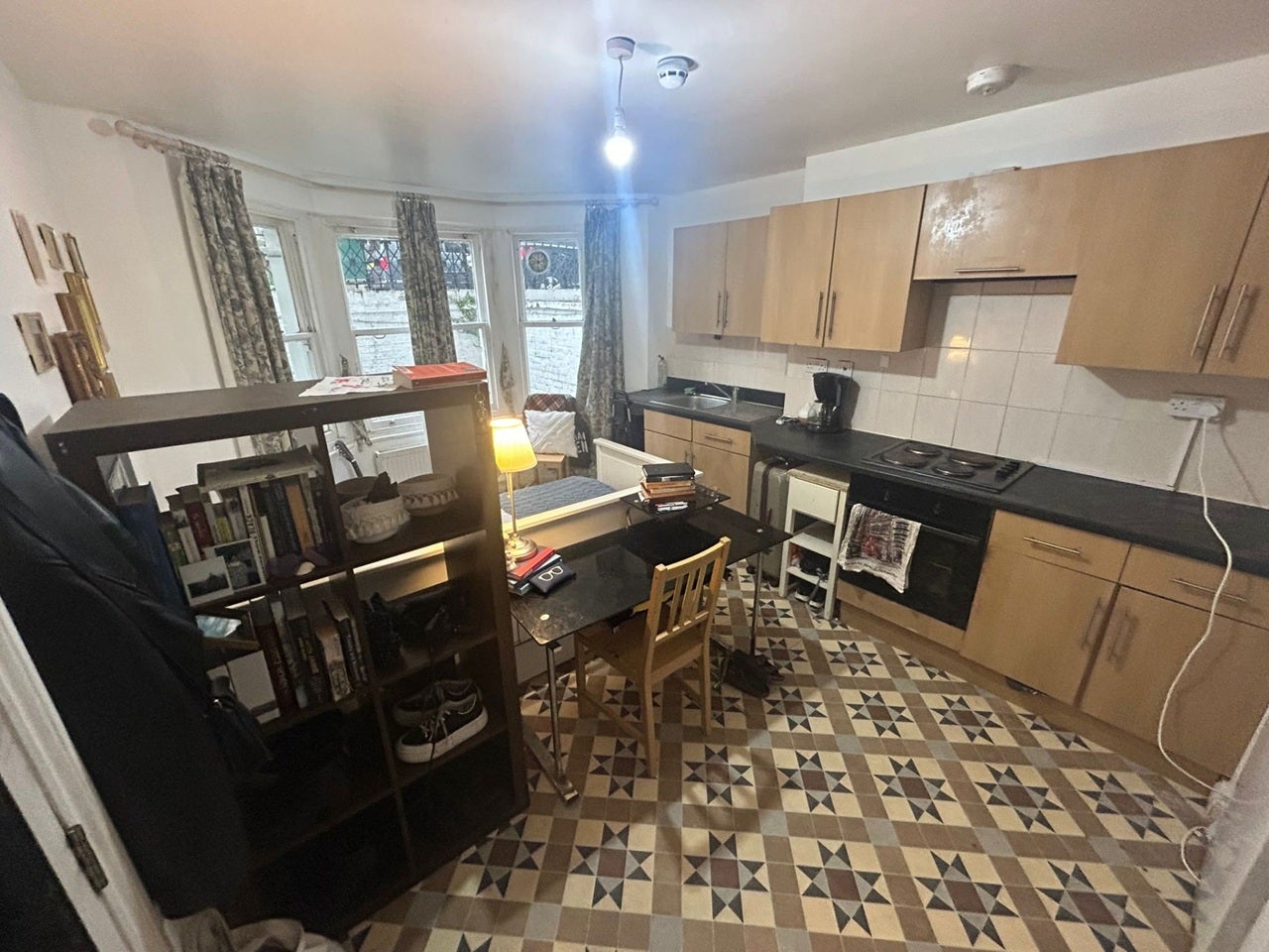 Room Lisgar Terrace in Greater London