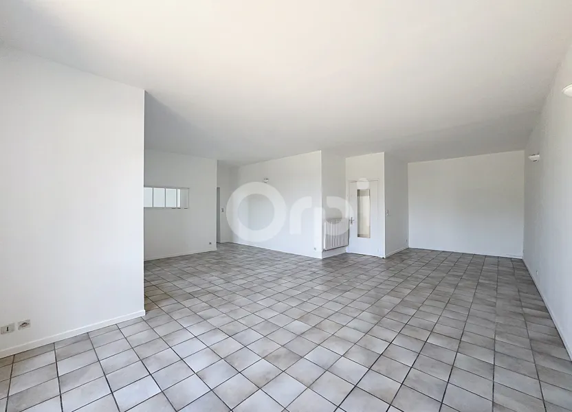 Flat D 262 in Humes-Jorquenay