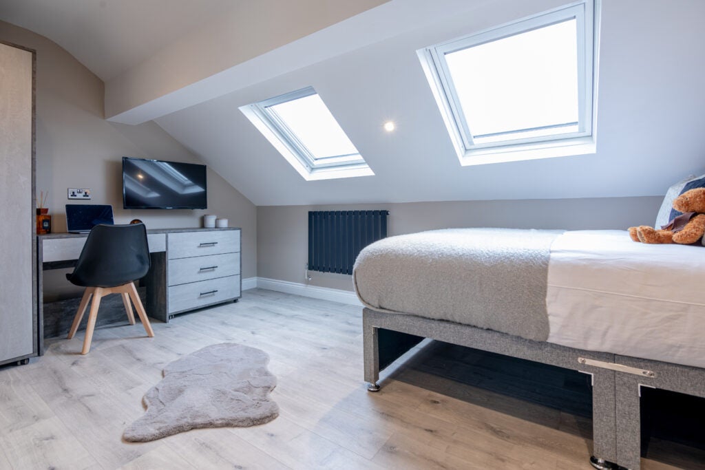 Room Leopold Road in Liverpool