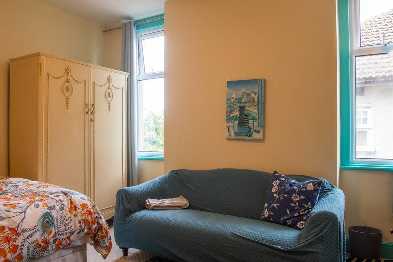 Room Nithsdale Road in Weston-super-Mare