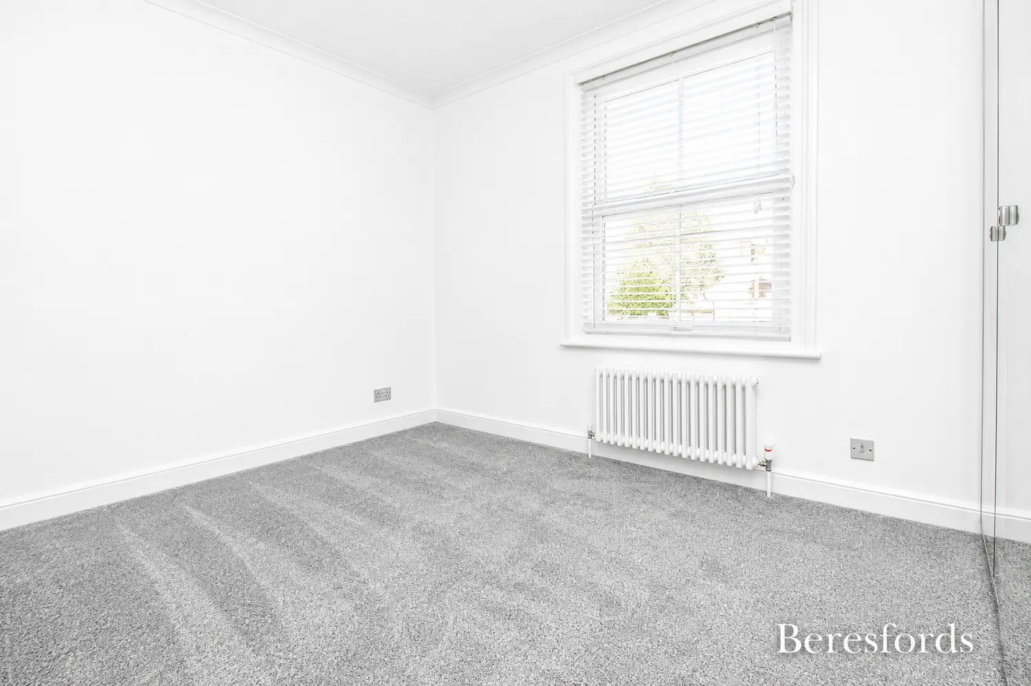 Flat Rose Valley in Brentwood