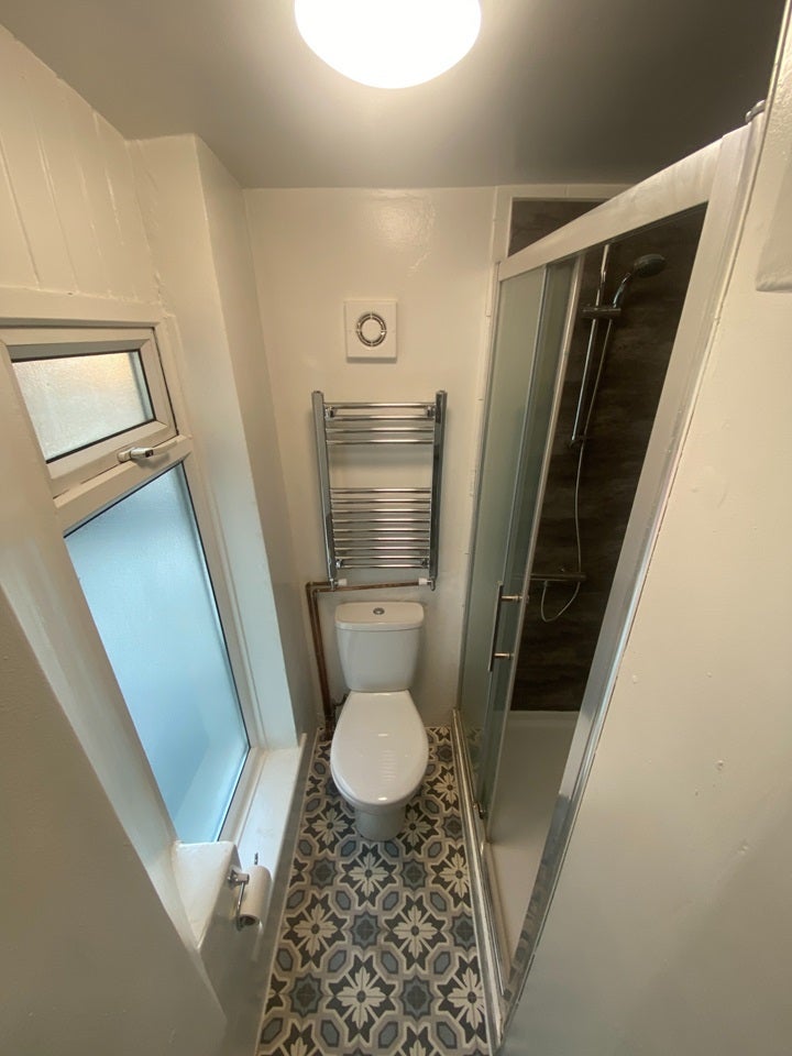 Flat Briarwood Drive in Greater London