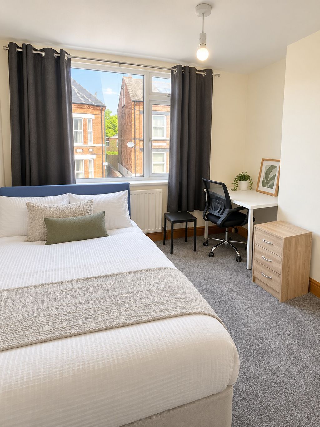 Room Johnson Road in Nottingham