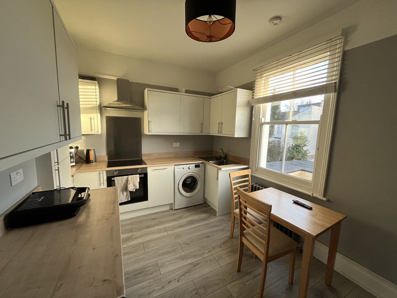 Room Cranley Road in Southend-on-Sea