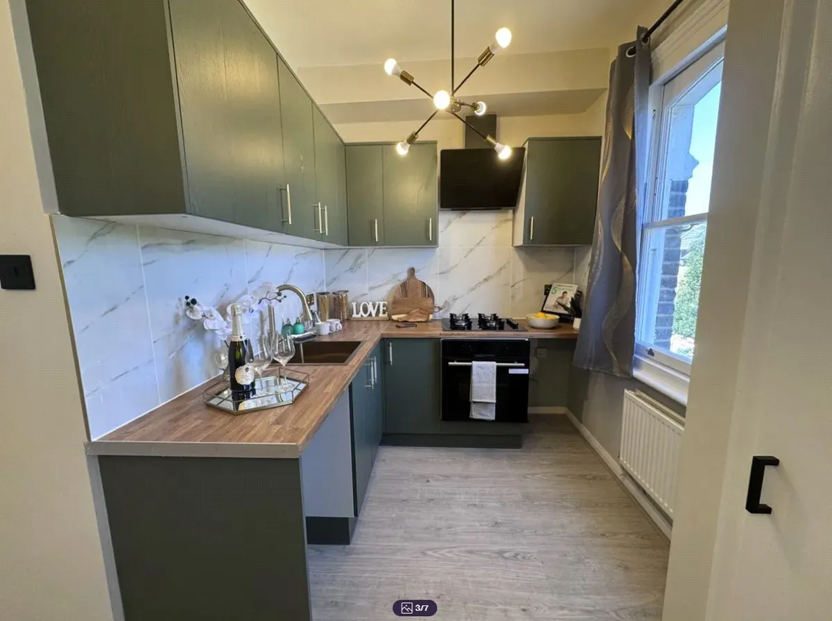 Flat Sterndale Road in Greater London