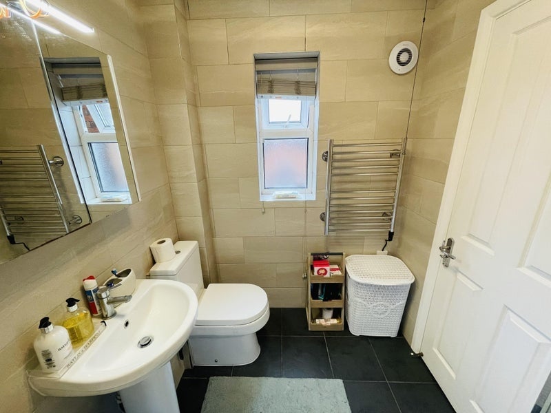 Room Darmaine Close in Greater London
