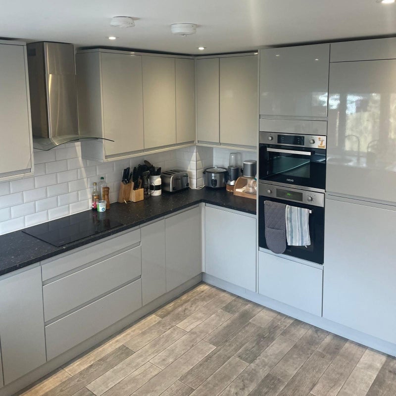Room Godwin Close in Greater London