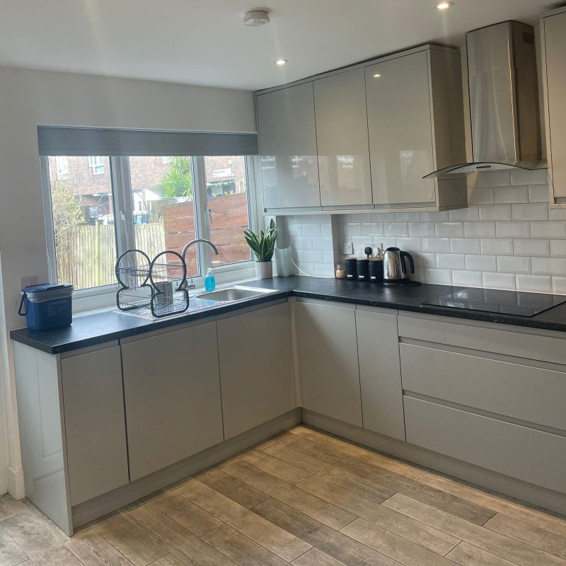 Room Godwin Close in Greater London